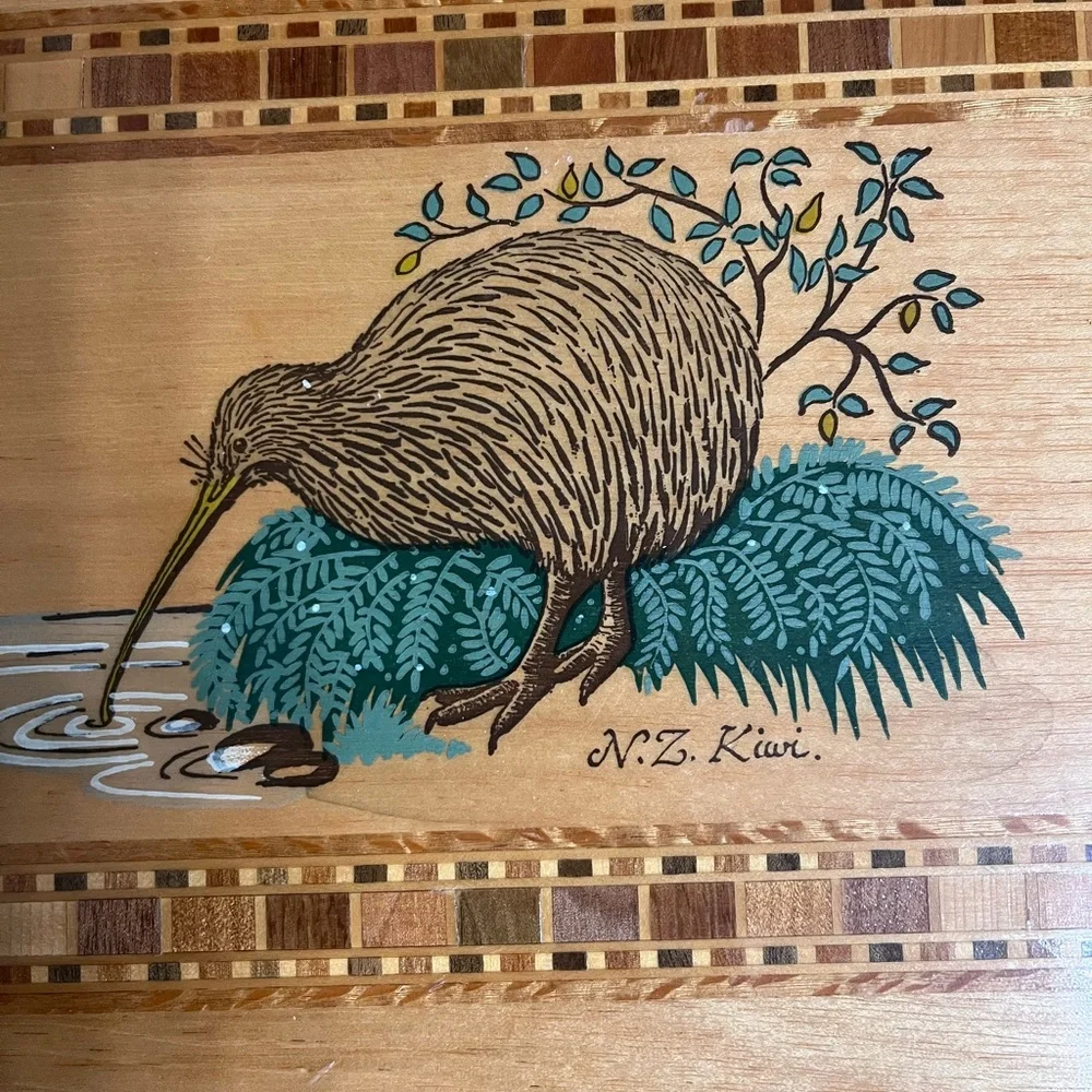 Vintage 1950s New Zealand Inlay Specimen Wood Tawa Serving Tray Kiwi Bird